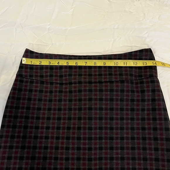 Margaret M plaid pencil skirt - Picture 3 of 4